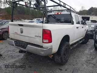 2018 Ram 2500 Tradesman with VIN 3C6UR5CL5JG316444, listed as a IAAI auction lot 41844569 with 161,000 mi miles. Bid and sale history available at carsss.com. Image 4.