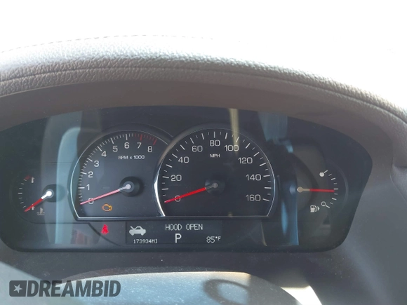 2008 Cadillac SRX AWD with VIN 1GYEE637780138692, listed as a IAAI auction lot 41660350 with 173,934 mi miles. Bid and sale history available at carsss.com. Image 7.