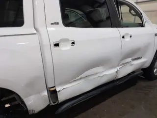 2013 Toyota Tundra 4WD Truck with VIN 5TFDY5F13DX313385, listed as a IAAI auction lot 41957501 with 161,469 mi miles. Bid and sale history available at carsss.com. Image 6.