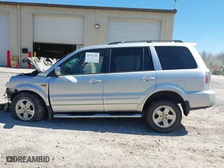 2008 Honda Pilot VP with VIN 5FNYF28248B010675, listed as a IAAI auction lot 41771241 with 1 mi miles. Bid and sale history available at carsss.com. Image 14.