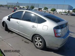 2005 Toyota Prius with VIN JTDKB20U957017198, listed as a IAAI auction lot 42227262 with 241,187 mi miles and . Bid and sale history available at DreamBid. Image 3.