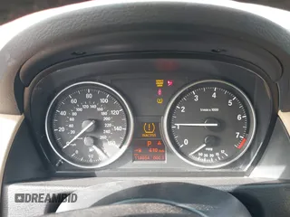 2014 BMW X1 sDrive28i with VIN WBAVM1C50EVW53376, listed as a IAAI auction lot 41838580 with 114,054 mi miles. Bid and sale history available at carsss.com. Image 7.