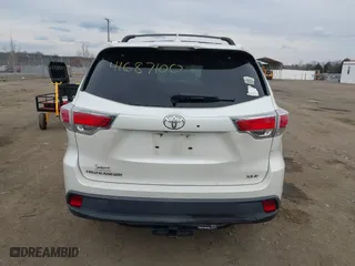2014 Toyota Highlander XLE with VIN 5TDKKRFH0ES012481, listed as a IAAI auction lot 41687100 with 158,538 mi miles. Bid and sale history available at carsss.com. Image 16.