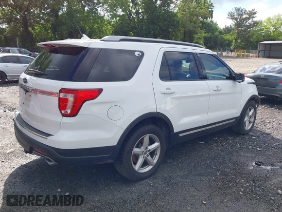2018 Ford Explorer XLT with VIN 1FM5K7D89JGB15046, listed as a IAAI auction lot 42313133 with 108,477 mi miles and . Bid and sale history available at DreamBid. Image 4.
