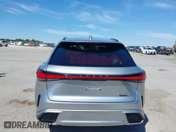 2024 Lexus RX 500h F Sport Performance с VIN 2T2BCMEA0RC014925, выставлен на аукционе IAAI как лот 42169847 с пробегом 16 079 миль миль и . История ставок и продаж доступна на DreamBid. Изображение 17.