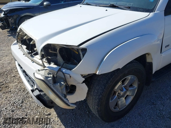 2006 Toyota 4Runner SR5 with VIN JTEZU14R868065579, listed as a IAAI auction lot 41312156 with 275,471 mi miles and . Bid and sale history available at DreamBid. Image 17.