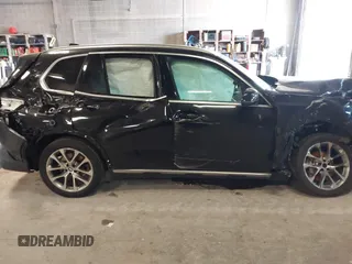 2021 BMW X5 xDrive40i with VIN 5UXCR6C01M9D94452, listed as a IAAI auction lot 41990011 with 1 mi miles. Bid and sale history available at carsss.com. Image 15.