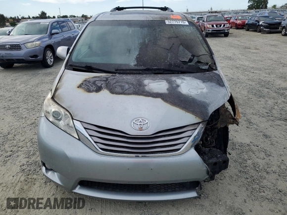 2015 Toyota Sienna XLE with VIN 5TDYK3DC4FS672992, listed as a Copart auction lot 52775715 with Not Provided miles and Non Repairable. Bid and sale history available at DreamBid. Image 5.