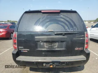 2010 GMC Yukon Denali with VIN 1GKUKEEF1AR277683, listed as a Copart auction lot 69675654 with 206,114 mi miles and Salvage Title. Bid and sale history available at carsss.com. Image 6.