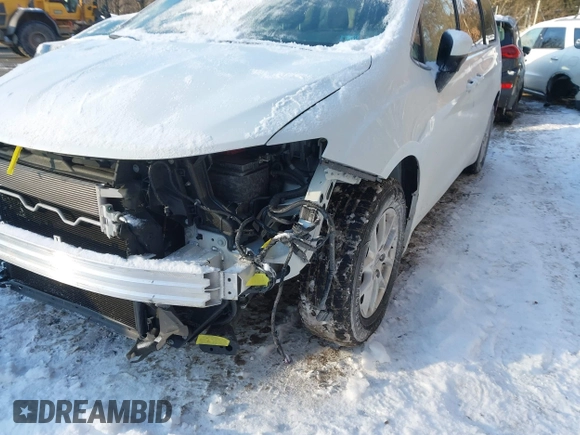2020 Chrysler Voyager LX z VIN 2C4RC1CG7LR287442, wystawiony jako IAAI lot #41333170 z przebiegiem 30 355 mil mil oraz . Historia ofert i sprzedaży dostępna na DreamBid. Obrazek 12.