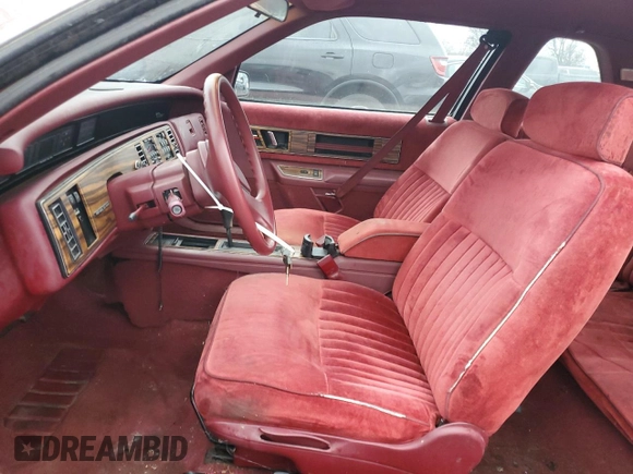 1990 Buick Regal with VIN 2G4WB14L0L1452307, listed as a Copart auction lot 85459214 with 139,864 mi miles and Clean Title. Bid and sale history available at DreamBid. Image 7.