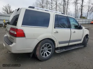 2007 Lincoln Navigator with VIN 5LMFU28527LJ01505, listed as a Copart auction lot 88537875 with 0 mi miles and Salvage Title. Bid and sale history available at carsss.com. Image 3.