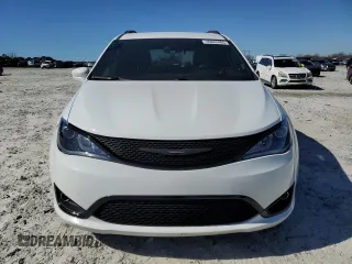 2018 Chrysler Pacifica Touring L Plus with VIN 2C4RC1EG3JR168247, listed as a Copart auction lot 49660405 with 262,393 mi miles and Salvage title. Bid and sale history available at DreamBid. Image 5.