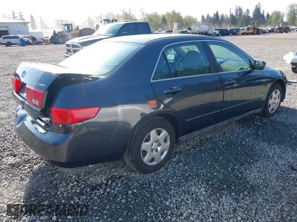2005 Honda Accord LX z VIN 1HGCM56495A156436, wystawiony jako IAAI lot #42100059 z przebiegiem 325 497 mil mil oraz . Historia ofert i sprzedaży dostępna na DreamBid. Obrazek 4.