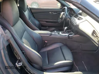 2011 BMW Z4 sDrive35is with VIN WBALM1C58BE393909, listed as a Copart auction lot 89218305 with 112,502 mi miles and Salvage Title. Bid and sale history available at carsss.com. Image 11.