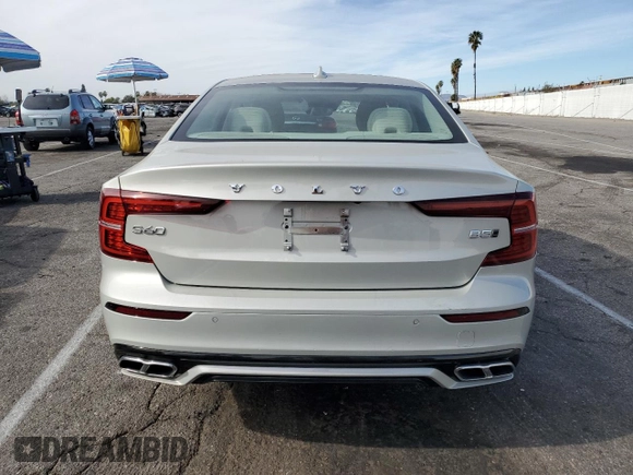 2022 Volvo S60 Momentum with VIN 7JRL12TZ1NG162669, listed as a Copart auction lot 41914305 with 3,642 mi miles and Salvage Title. Bid and sale history available at carsss.com. Image 6.