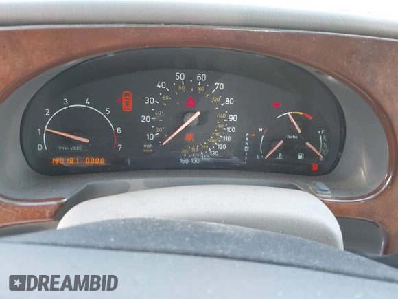 2002 Saab 9-3 z VIN YS3DF58K422029942, wystawiony jako IAAI lot #41827226 z przebiegiem 180 181 mil mil oraz . Historia ofert i sprzedaży dostępna na DreamBid. Obrazek 7.