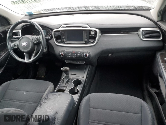 2017 Kia Sorento LX с VIN 5XYPGDA30HG289722, выставлен на аукционе Copart как лот 57778715 с пробегом 64 553 миль миль и Списание • Salvage title. История ставок и продаж доступна на DreamBid. Изображение 8.