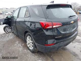 2024 Chevrolet Equinox LS with VIN 3GNAXHEGXRL334662, listed as a IAAI auction lot 41727752 with 204 mi miles. Bid and sale history available at carsss.com. Image 3.