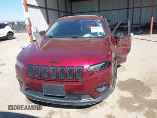 2020 Jeep Cherokee Altitude with VIN 1C4PJLLB7LD561240, listed as a IAAI auction lot 41607199 with 33,962 mi miles. Bid and sale history available at carsss.com. Image 11.
