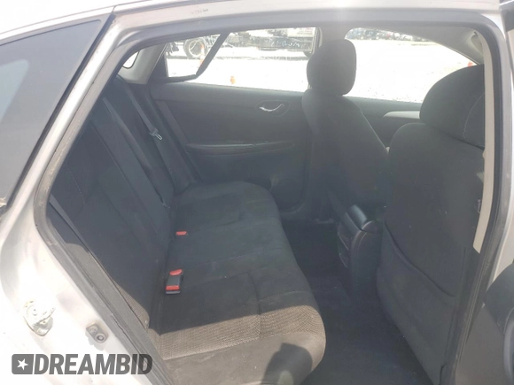 2018 Nissan Sentra S z VIN 3N1AB7AP8JY248851, wystawiony jako Copart lot #60870475 z przebiegiem 153 431 mil mil oraz Czysty tytuł • Clean title. Historia ofert i sprzedaży dostępna na DreamBid. Obrazek 10.