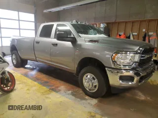 2024 Ram 3500 Tradesman with VIN 3C63RRGL9RG242843, listed as a Copart auction lot 84897484 with 827 mi miles and Salvage Title. Bid and sale history available at carsss.com. Image 4.