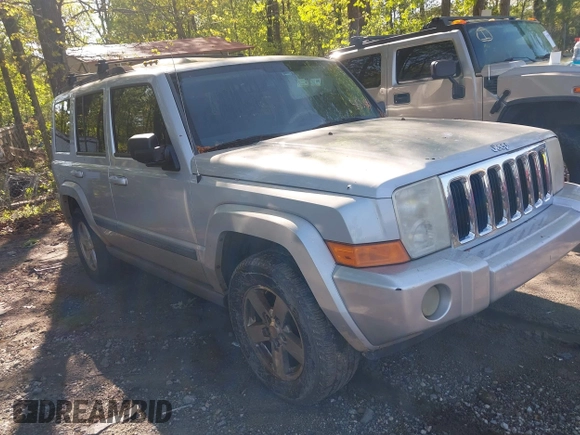 2007 Jeep Commander Sport with VIN 1J8HH48K17C553685, listed as a IAAI auction lot 42025539 with 357,865 mi miles. Bid and sale history available at carsss.com. Image 1.