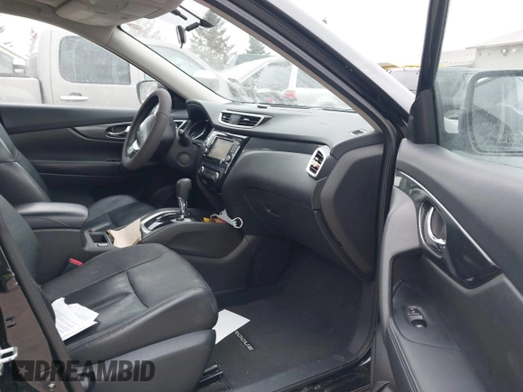 2015 Nissan Rogue SV with VIN 5N1AT2MV0FC768321, listed as a IAAI auction lot 41347423 with 138,960 mi miles. Bid and sale history available at carsss.com. Image 5.