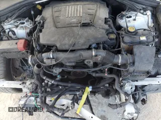 2019 Land Rover Range Rover Velar R-Dynamic SE с VIN SALYL2FV4KA207666, выставлен на аукционе Copart как лот 86477344 с пробегом 81 632 миль миль и На запчасти • Non repairable. История ставок и продаж доступна на DreamBid. Изображение 14.