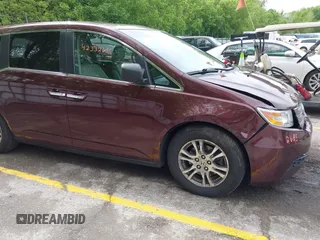 2013 Honda Odyssey EX-L с VIN 5FNRL5H64DB053215, выставлен на аукционе IAAI как лот 42332685 с пробегом 247 537 миль миль и . История ставок и продаж доступна на DreamBid. Изображение 1.