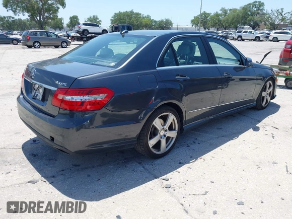 2011 Mercedes-Benz E-Class E 350 Luxury with VIN WDDHF8HB0BA295562, listed as a IAAI auction lot 42016866 with 336,768 mi miles. Bid and sale history available at carsss.com. Image 4.