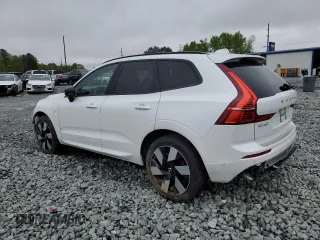 2025 Volvo XC60 Ultra с VIN YV4H60RM8S1054504, выставлен на аукционе Copart как лот 52812715 с пробегом 1 752 миль миль и Списание • Salvage title. История ставок и продаж доступна на DreamBid. Изображение 2.