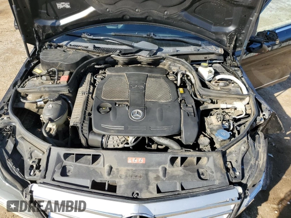 2013 Mercedes-Benz C 300 Sport с VIN WDDGF8AB0DR273278, выставлен на аукционе Copart как лот 46978945 с пробегом 50 400 миль миль и Списание • Salvage title. История ставок и продаж доступна на DreamBid. Изображение 13.