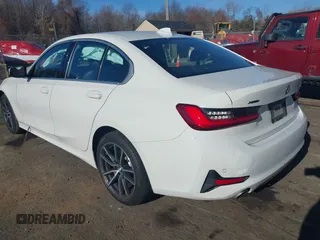 2019 BMW 3 Series 330i xDrive with VIN WBA5R7C54KAJ87250, listed as a IAAI auction lot 40857709 with 81,796 mi miles. Bid and sale history available at carsss.com. Image 3.