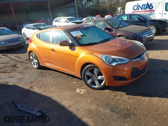 2013 Hyundai Veloster w/Gray Int with VIN KMHTC6AD3DU126193, listed as a IAAI auction lot 41251982 with 119,066 mi miles. Bid and sale history available at carsss.com. Image 1.