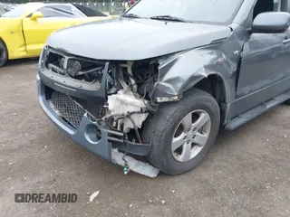 2007 Suzuki Grand Vitara XSport z VIN JS3TD944774203944, wystawiony jako IAAI lot #42290128 z przebiegiem 168 416 mil mil oraz . Historia ofert i sprzedaży dostępna na DreamBid. Obrazek 6.