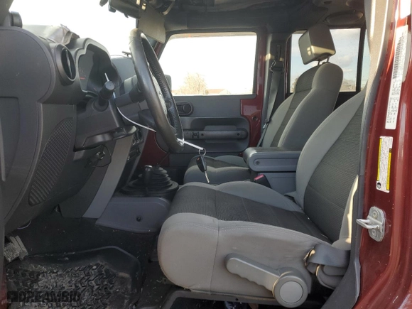 2007 Jeep Wrangler Unlimited X with VIN 1J4GA39107L196436, listed as a Copart auction lot 43336525 with 103,909 mi miles and Salvage Title. Bid and sale history available at carsss.com. Image 7.