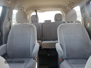 2018 Toyota Sienna LE with VIN 5TDJZ3DC3JS203625, listed as a Copart auction lot 61287235 with 98,183 mi miles and Salvage title. Bid and sale history available at DreamBid. Image 10.