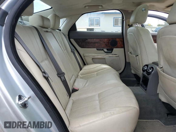 2011 Jaguar XJ with VIN SAJWA1CB9BLV05595, listed as a Copart auction lot 54947855 with 39,516 mi miles and Salvage title. Bid and sale history available at DreamBid. Image 10.