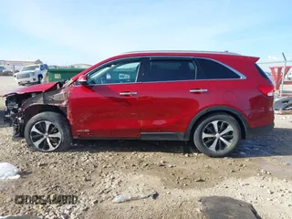2018 Kia Sorento EX with VIN 5XYPHDA53JG387101, listed as a IAAI auction lot 41124311 with 102,181 mi miles and . Bid and sale history available at carsss.com. Image 15.