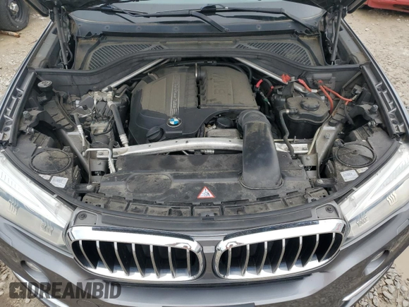 2014 BMW X5 xDrive35i z VIN 5UXKR0C51E0C25560, wystawiony jako Copart lot #55336315 z przebiegiem 198 135 mil mil oraz Czysty tytuł • Clean title. Historia ofert i sprzedaży dostępna na DreamBid. Obrazek 12.
