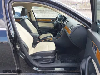 2015 Volkswagen Passat 1.8T Sport with VIN 1VWBT7A35FC062984, listed as a IAAI auction lot 42053939 with 106,095 mi miles. Bid and sale history available at carsss.com. Image 5.