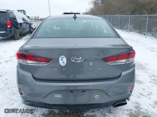 2019 Hyundai Sonata Sport with VIN 5NPE34AF2KH816737, listed as a IAAI auction lot 41631823 with 31,207 mi miles. Bid and sale history available at carsss.com. Image 17.