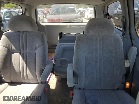 2000 Toyota Sienna LE with VIN 4T3ZF13C8YU296717, listed as a Copart auction lot 62715203 with 165,869 mi miles and Salvage Title. Bid and sale history available at carsss.com. Image 10.