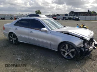 2007 Mercedes-Benz E 550 with VIN WDBUF72X67B017708, listed as a Copart auction lot 51287145 with 102,874 mi miles and Salvage Title. Bid and sale history available at DreamBid. Image 4.