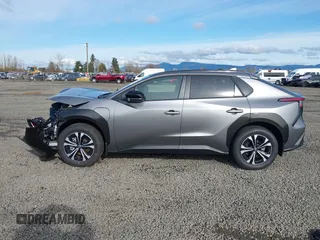 2024 Toyota bZ4X XLE z VIN JTMABACA2RA069207, wystawiony jako IAAI lot #41632667 z przebiegiem 7329 mil mil oraz . Historia ofert i sprzedaży dostępna na DreamBid. Obrazek 15.