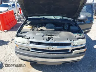 2004 Chevrolet Suburban LS with VIN 3GNEC16Z24G269957, listed as a IAAI auction lot 41739190 with 269,891 mi miles. Bid and sale history available at carsss.com. Image 10.