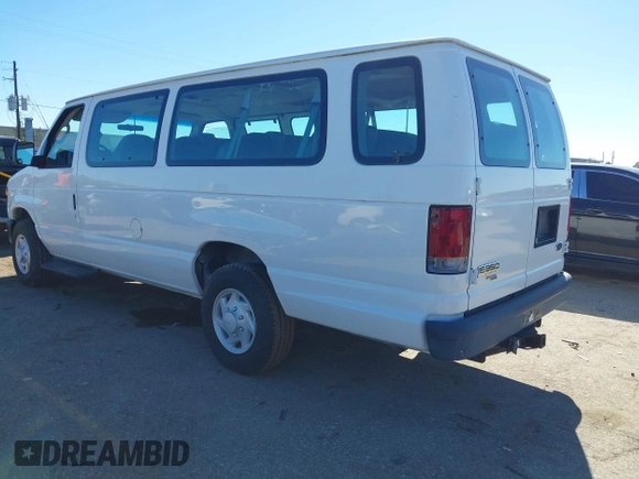 2008 Ford Econoline Passenger XL with VIN 1FBSS31L78DA03855, listed as a IAAI auction lot 40900794 with 989,635 mi miles and . Bid and sale history available at DreamBid. Image 3.