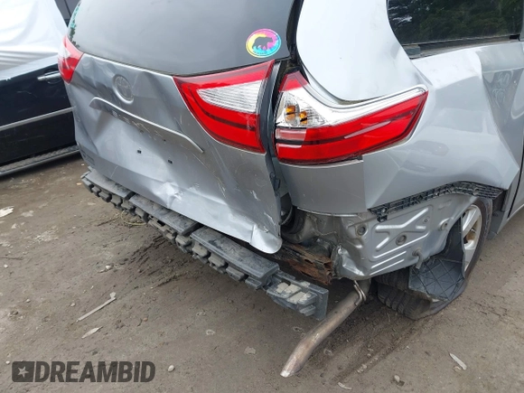2015 Toyota Sienna LE AAS with VIN 5TDKK3DC0FS588089, listed as a IAAI auction lot 42501791 with 190,322 mi miles and . Bid and sale history available at DreamBid. Image 18.