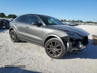 2021 Porsche Cayenne with VIN WP1BA2AY9MDA42251, listed as a Copart auction lot 82219674 with 15,657 mi miles and Non repairable. Bid and sale history available at DreamBid. Image 4.